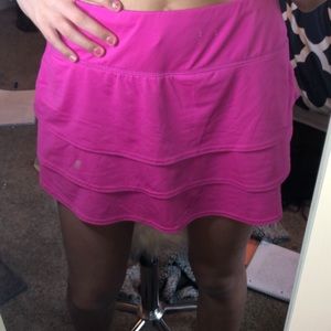 Athleta skirt with built in shorts and tie